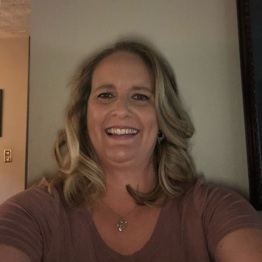 Meet your Posher, Lori